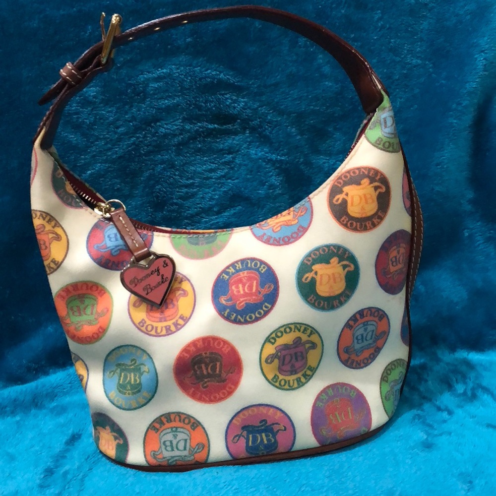 Dooney & Bourke💯Authentic
